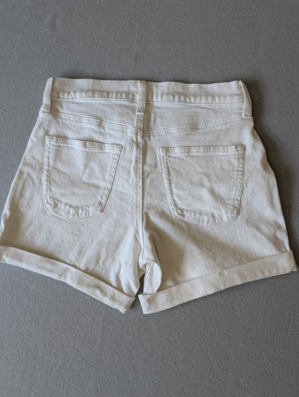 NWT White Rolled Hem Denim Jean Shorts Sz 2 Mid Rise Stretch Women's Summer image 2